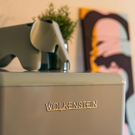 Farbenfrohe Altbauwohnung, Top Ausstattung FDH Esterno foto